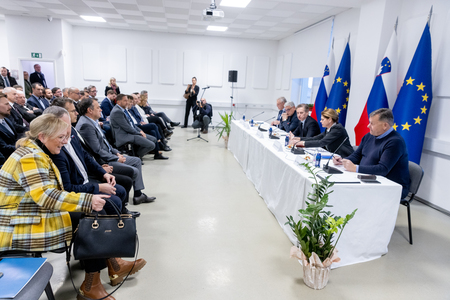 OBISK VLADE V PRIMORSKO NOTRANJSKI REGIJI 8.1.2025 - Valter Leban-8428